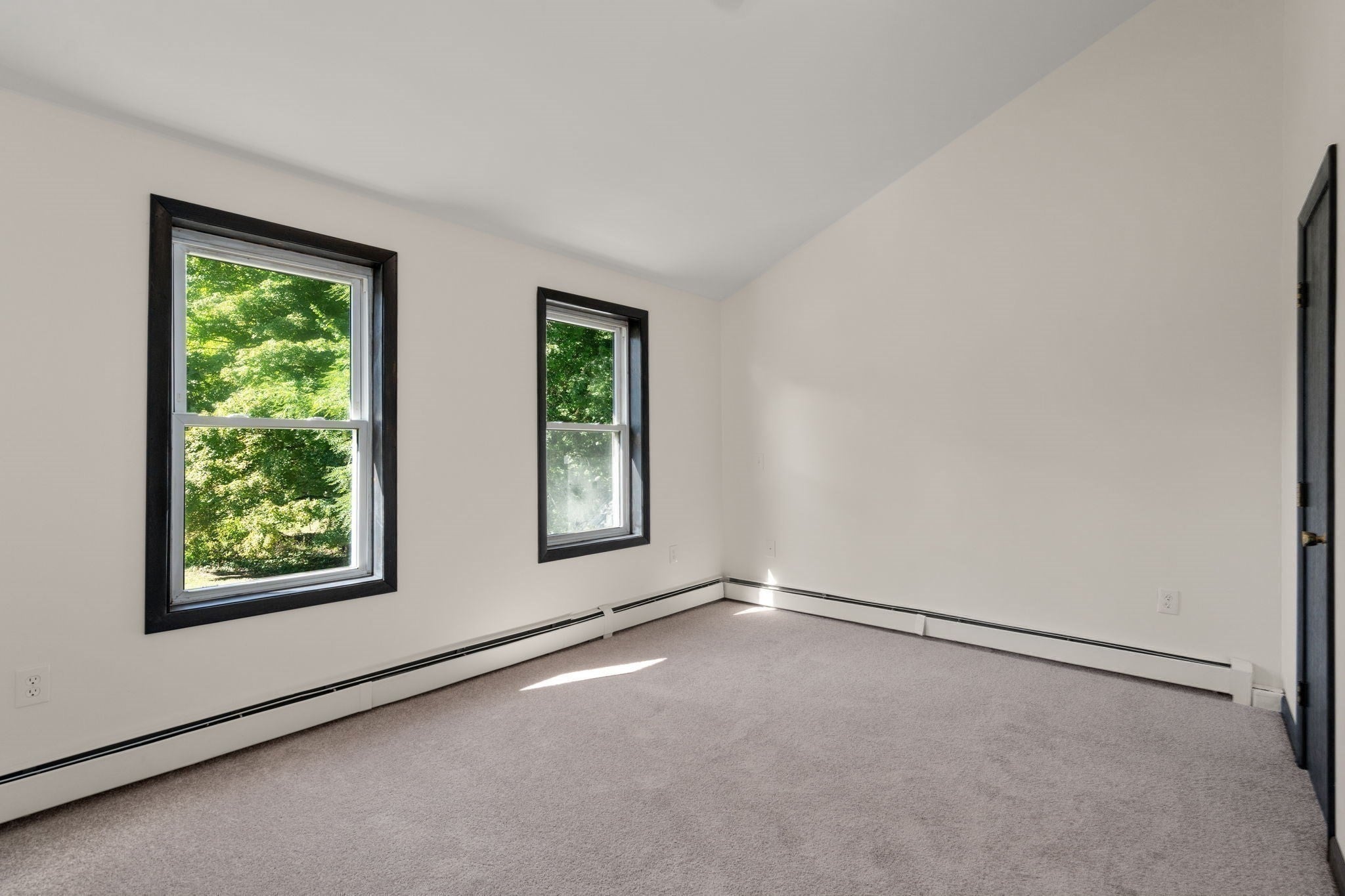61 Pelham Rd, Amherst, MA Photo #11