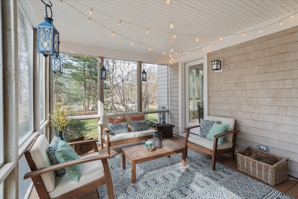 Natick, Massachusetts 01760, United States, 5 Bedrooms Bedrooms, ,4 BathroomsBathrooms,Residential,Active,97526