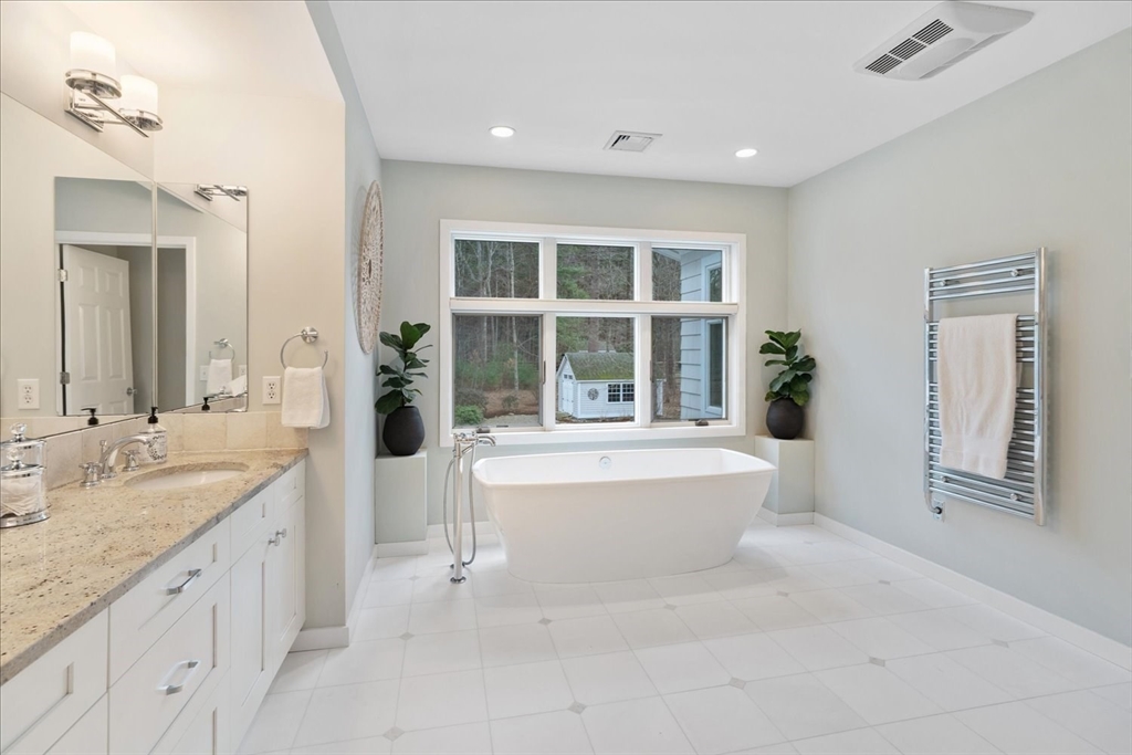 Natick, Massachusetts 01760, United States, 5 Bedrooms Bedrooms, ,4 BathroomsBathrooms,Residential,Active,97526