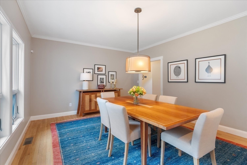 Natick, Massachusetts 01760, United States, 5 Bedrooms Bedrooms, ,4 BathroomsBathrooms,Residential,Active,97526