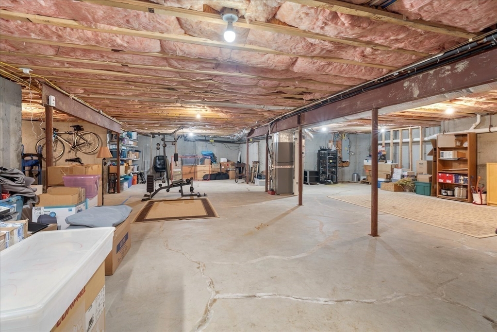 Natick, Massachusetts 01760, United States, 5 Bedrooms Bedrooms, ,4 BathroomsBathrooms,Residential,Active,97526