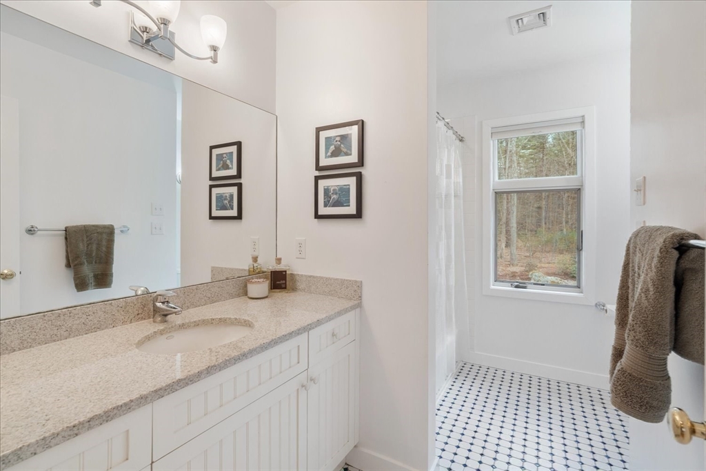 Natick, Massachusetts 01760, United States, 5 Bedrooms Bedrooms, ,4 BathroomsBathrooms,Residential,Active,97526