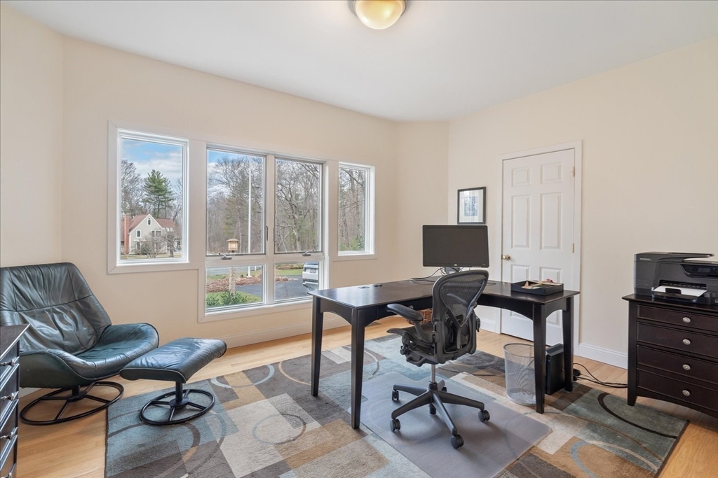 Natick, Massachusetts 01760, United States, 5 Bedrooms Bedrooms, ,4 BathroomsBathrooms,Residential,Active,97526