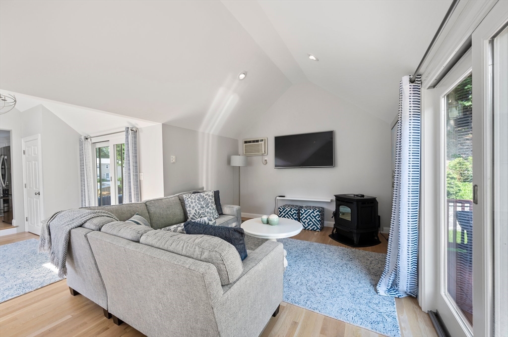 65 Saint Anne Road