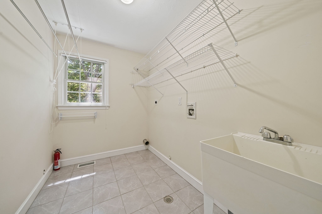 615 Front St, Weymouth, MA Photo #28