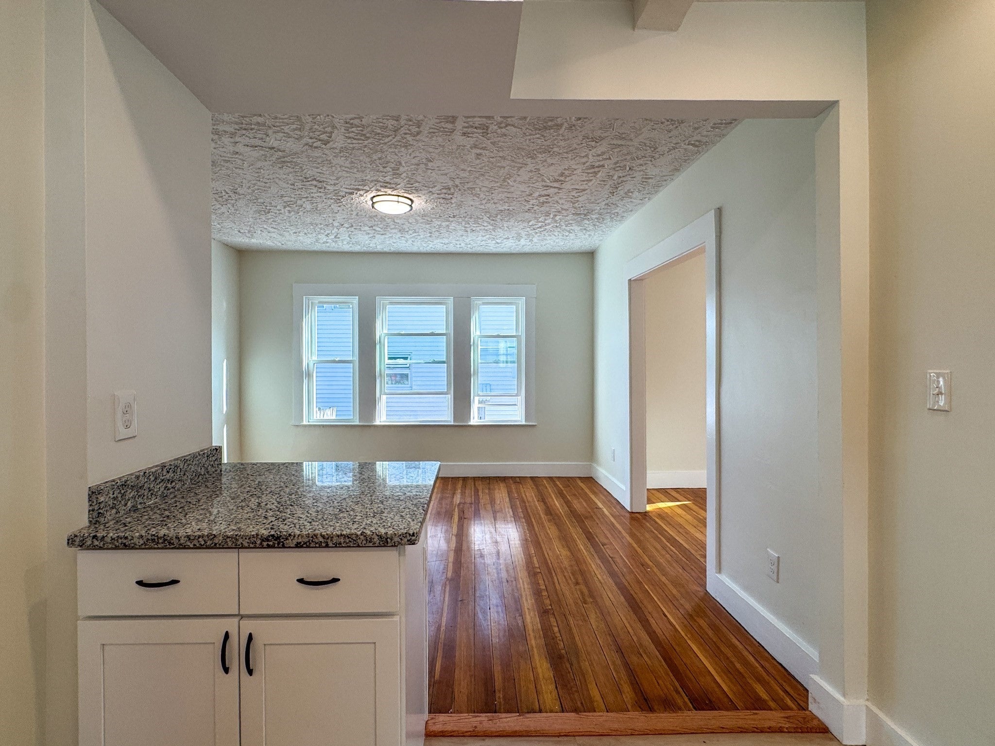 53 Stewart St, Quincy, MA Photo #29