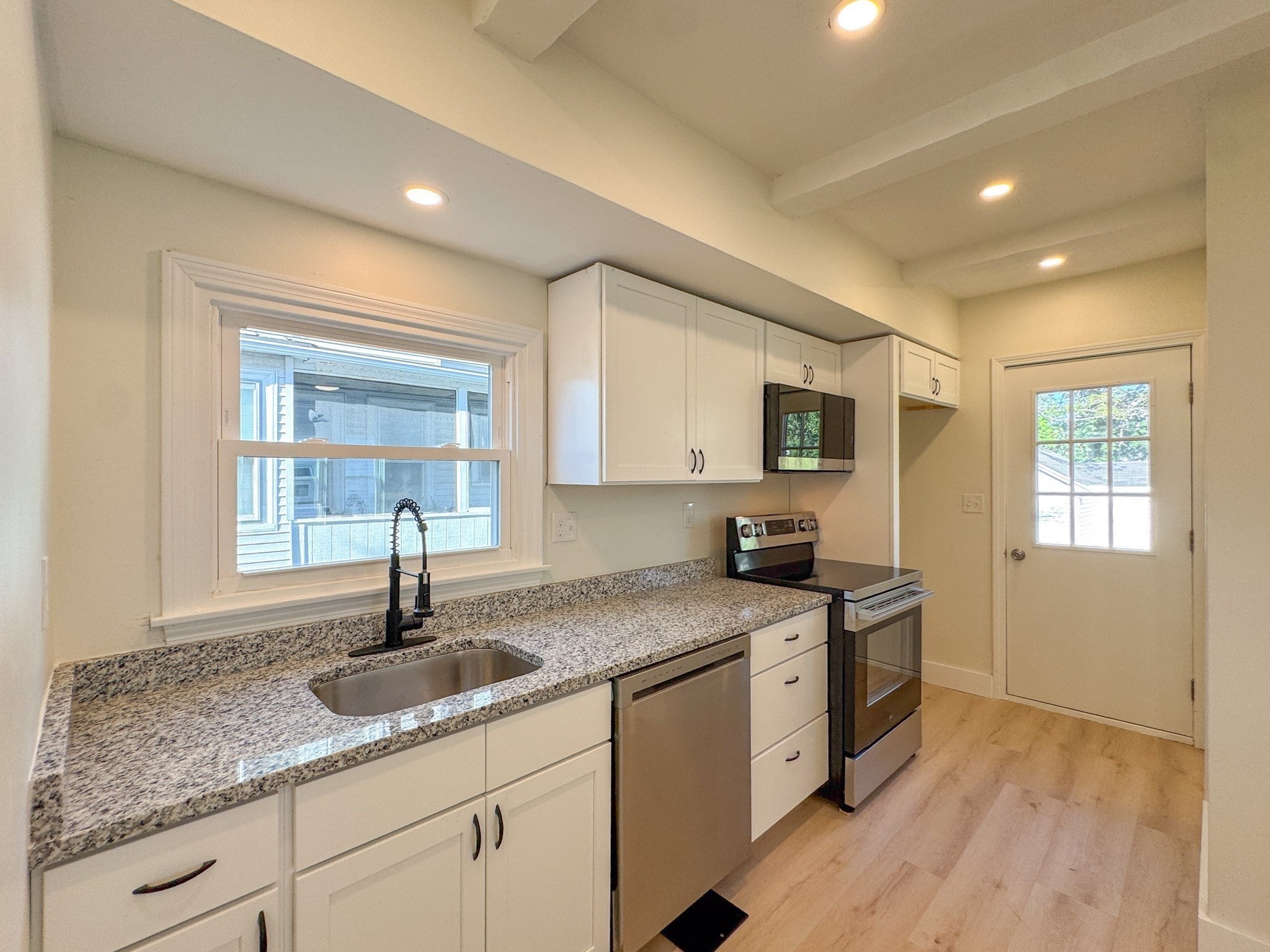 53 Stewart St, Quincy, MA Photo #16