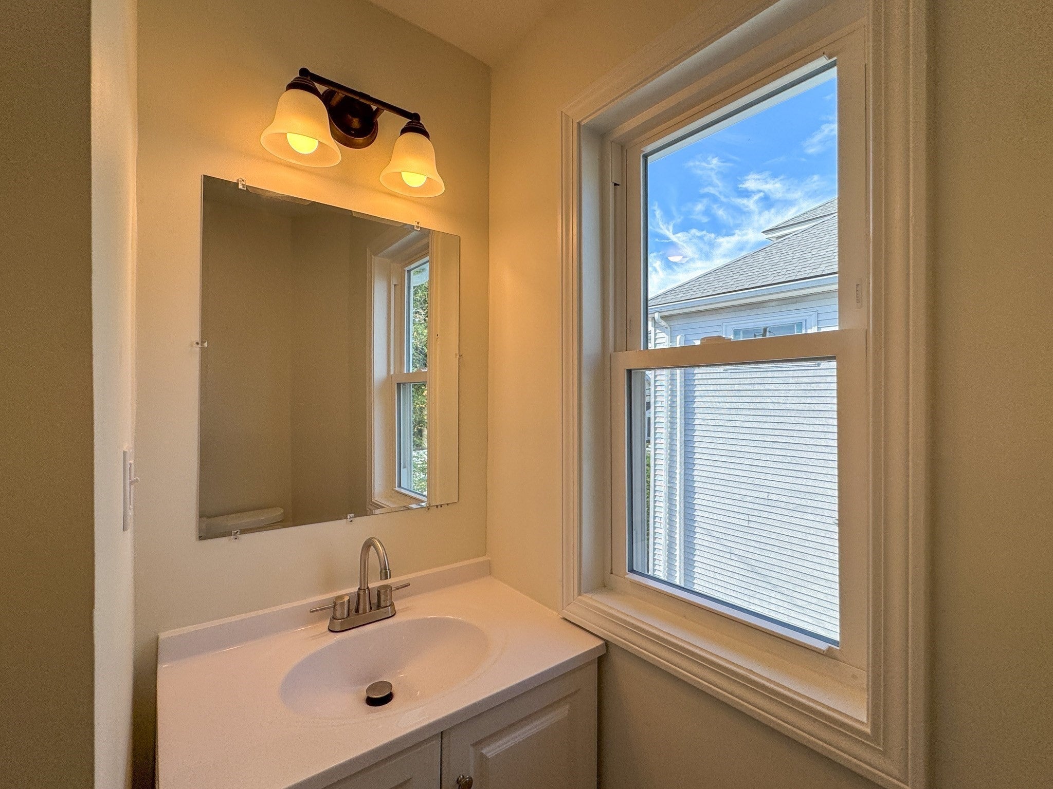 53 Stewart St, Quincy, MA Photo #41