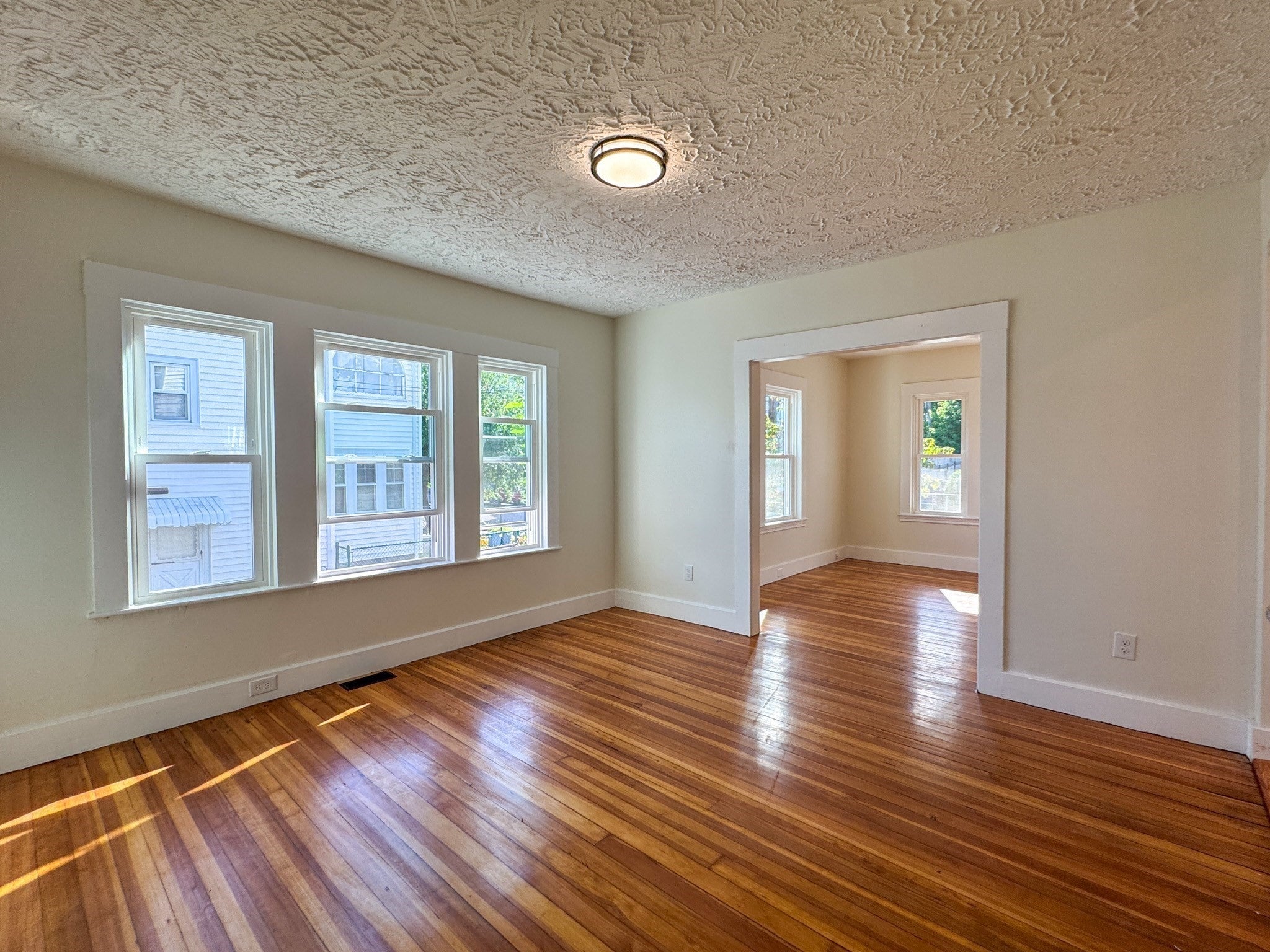 53 Stewart St, Quincy, MA Photo #24