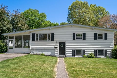6 Rosenfeld Rd Millis MA 02054