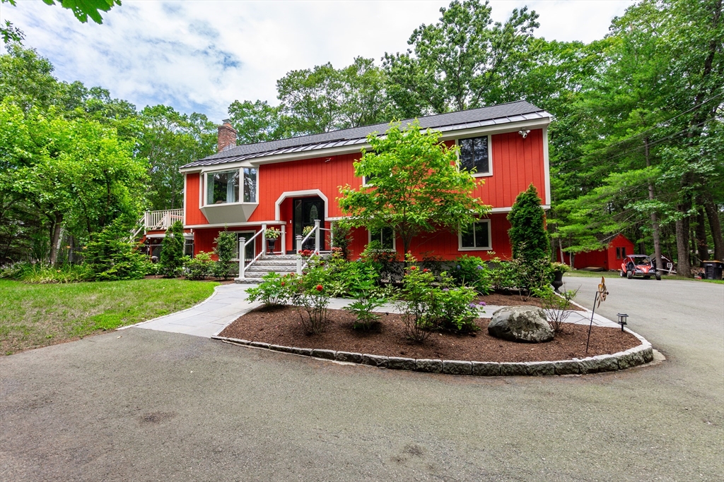143 Brook St