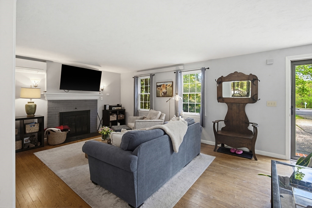736 Mount Hope St #4, North Attleboro, MA Photo #3