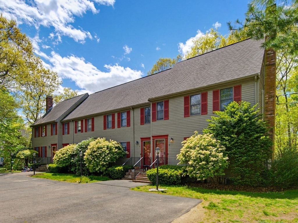 736 Mount Hope St #4, North Attleboro, MA Photo #2