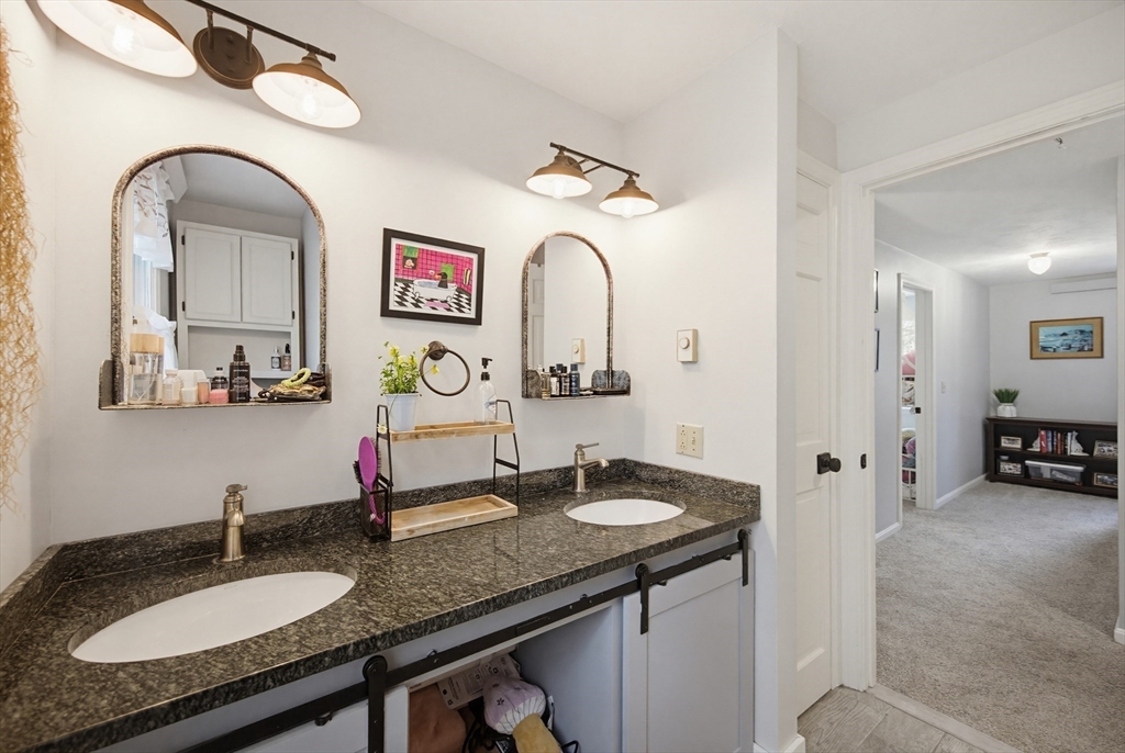 736 Mount Hope St #4, North Attleboro, MA Photo #16