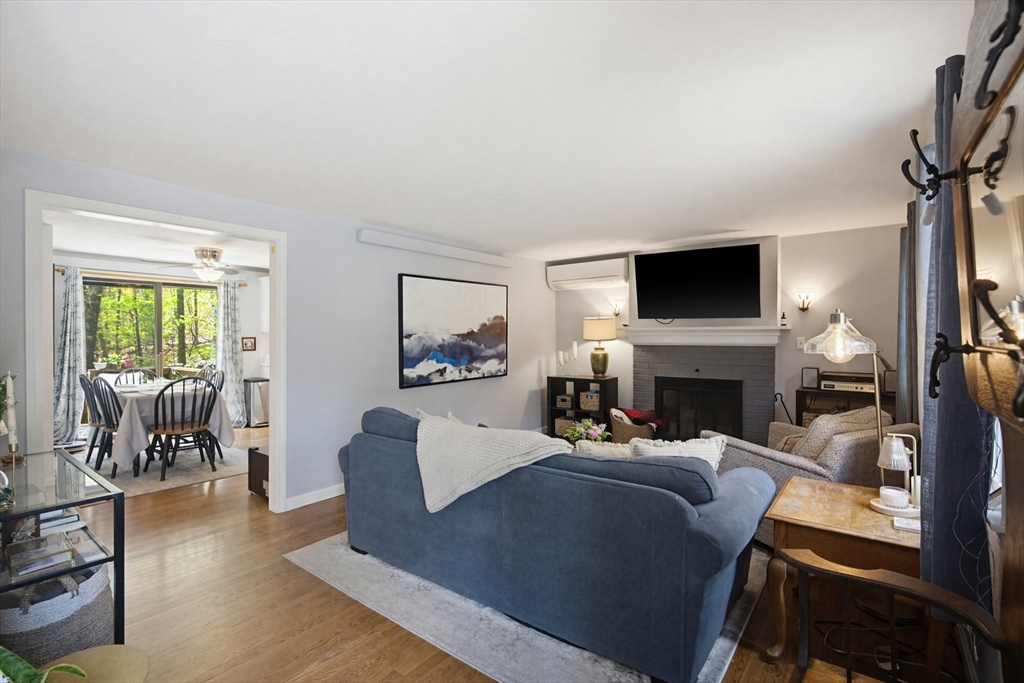 736 Mount Hope St #4, North Attleboro, MA Photo #4