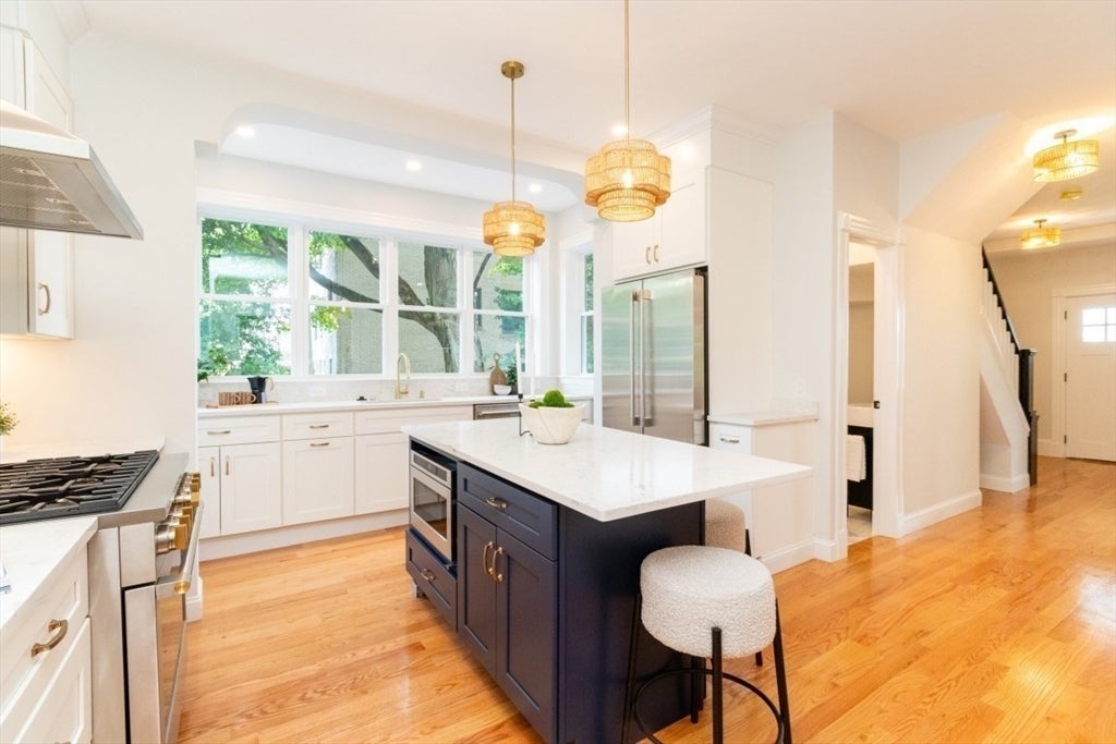 22 Bellevue St #1, Boston, MA Photo #6