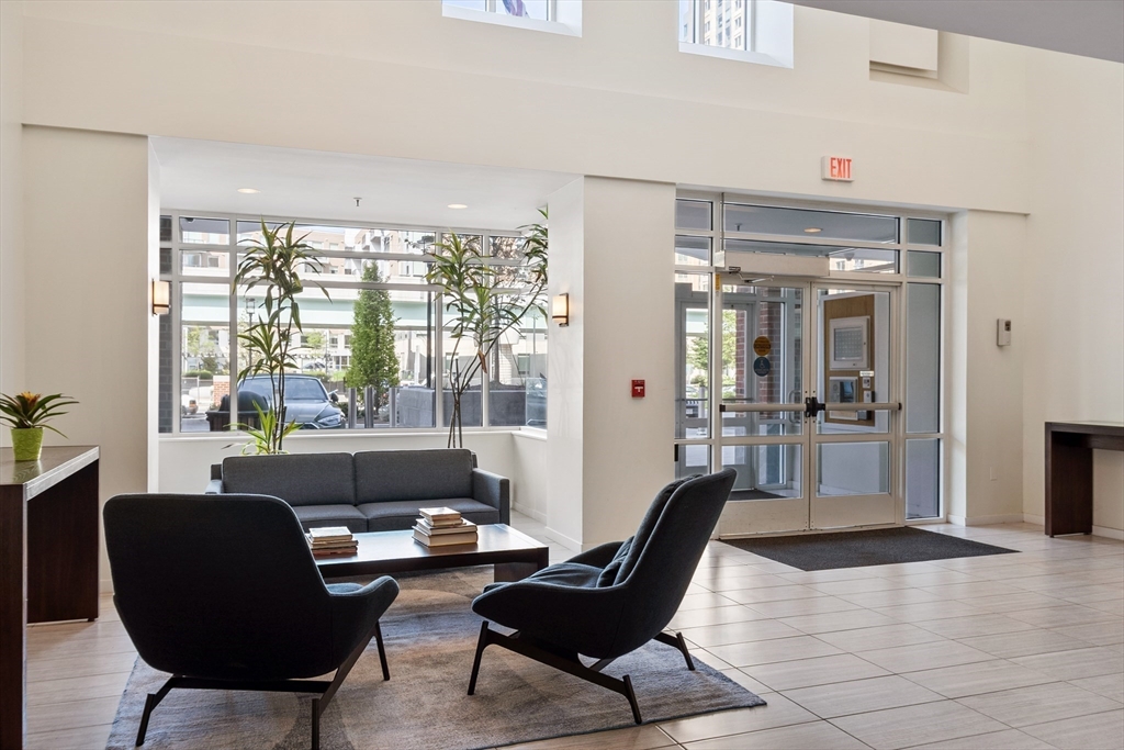 4 Canal Park 609