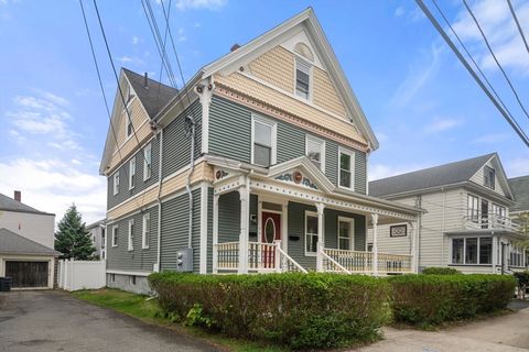 Photo of 32 Manning St #1, Medford, MA 02155 (MLS # 73519373)