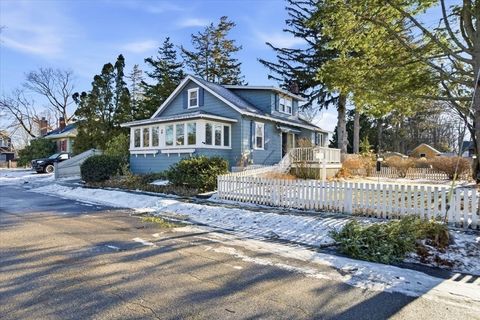 1 Beacon St Newburyport MA 01950