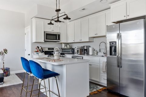 170 Ashmont St 15 Boston MA 02124