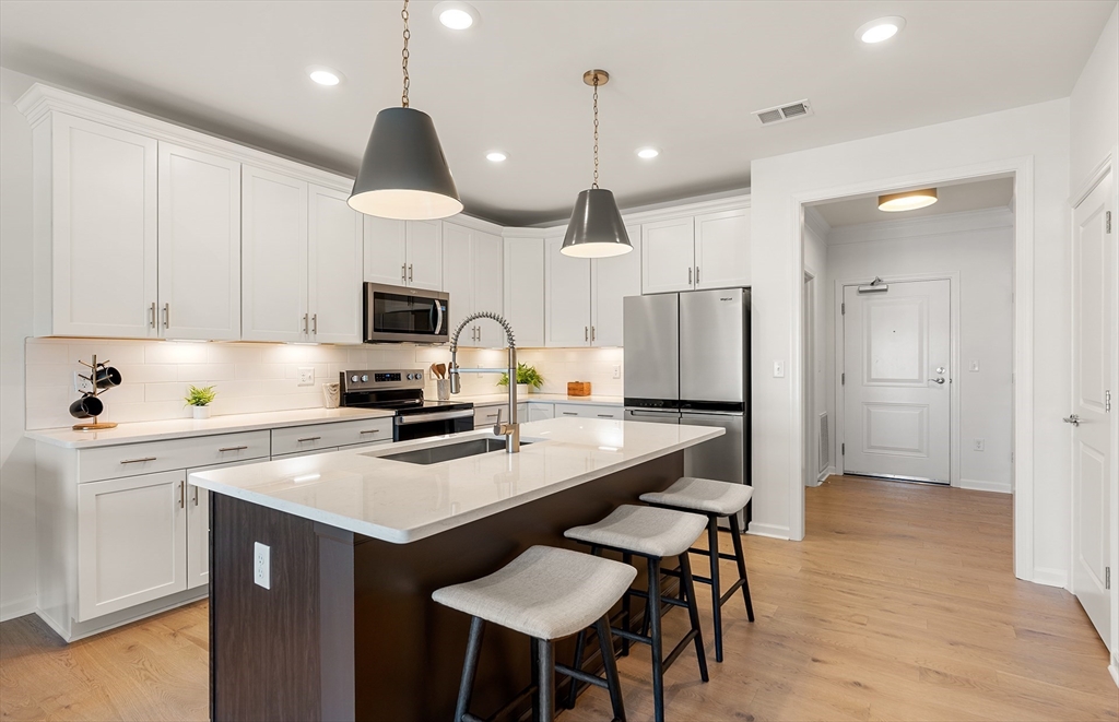 141 East Point Drive 402
