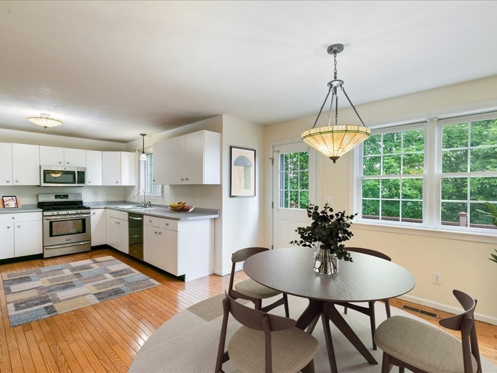 13 Towne Hill Rd
