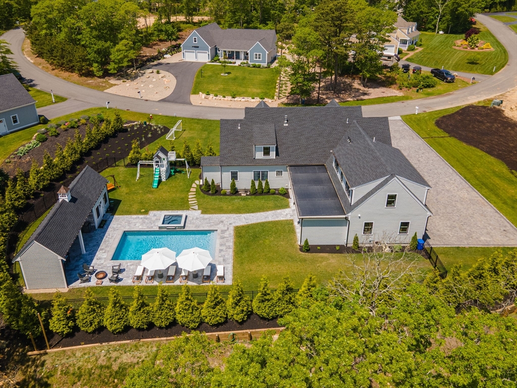83 Sisters Cir