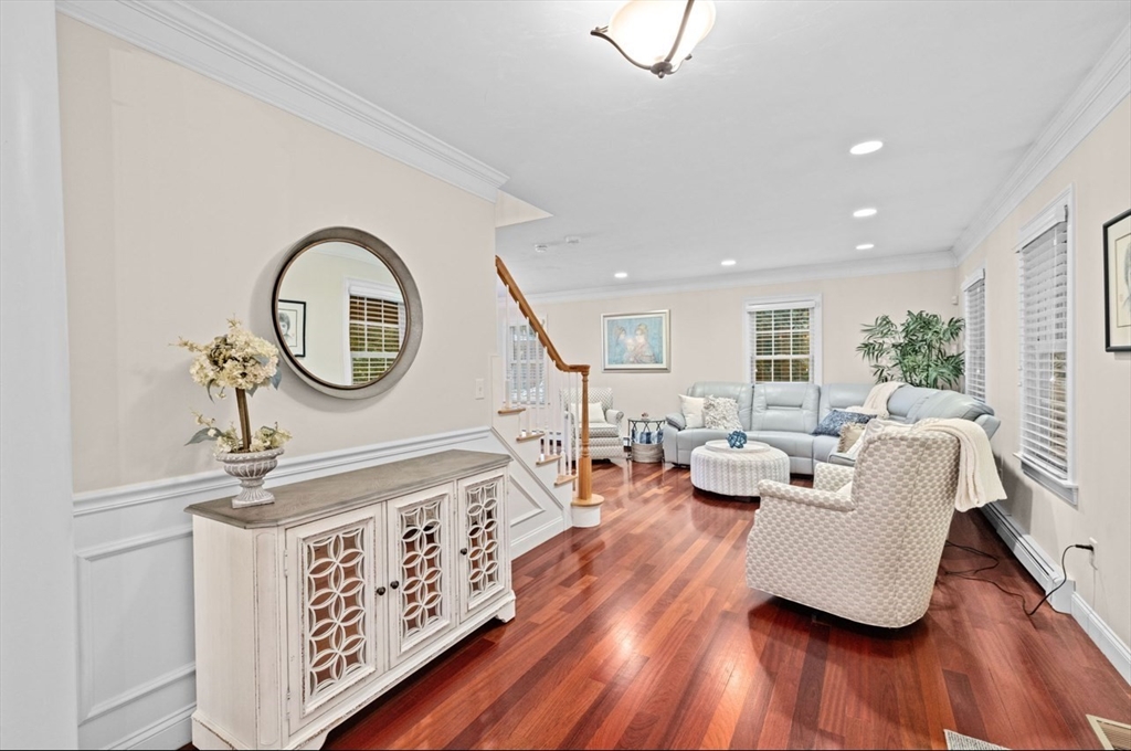 79 Peabody Rd