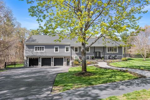 27 Ashwood Avenue Wilmington MA 01887