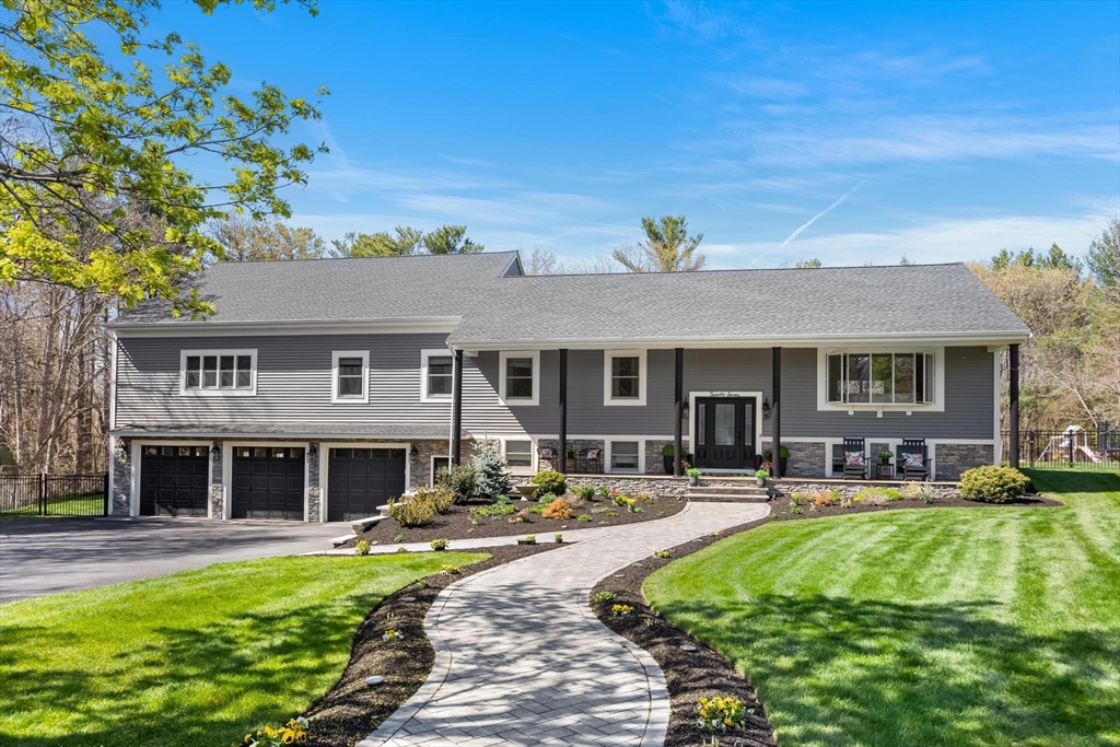 27 Ashwood Avenue