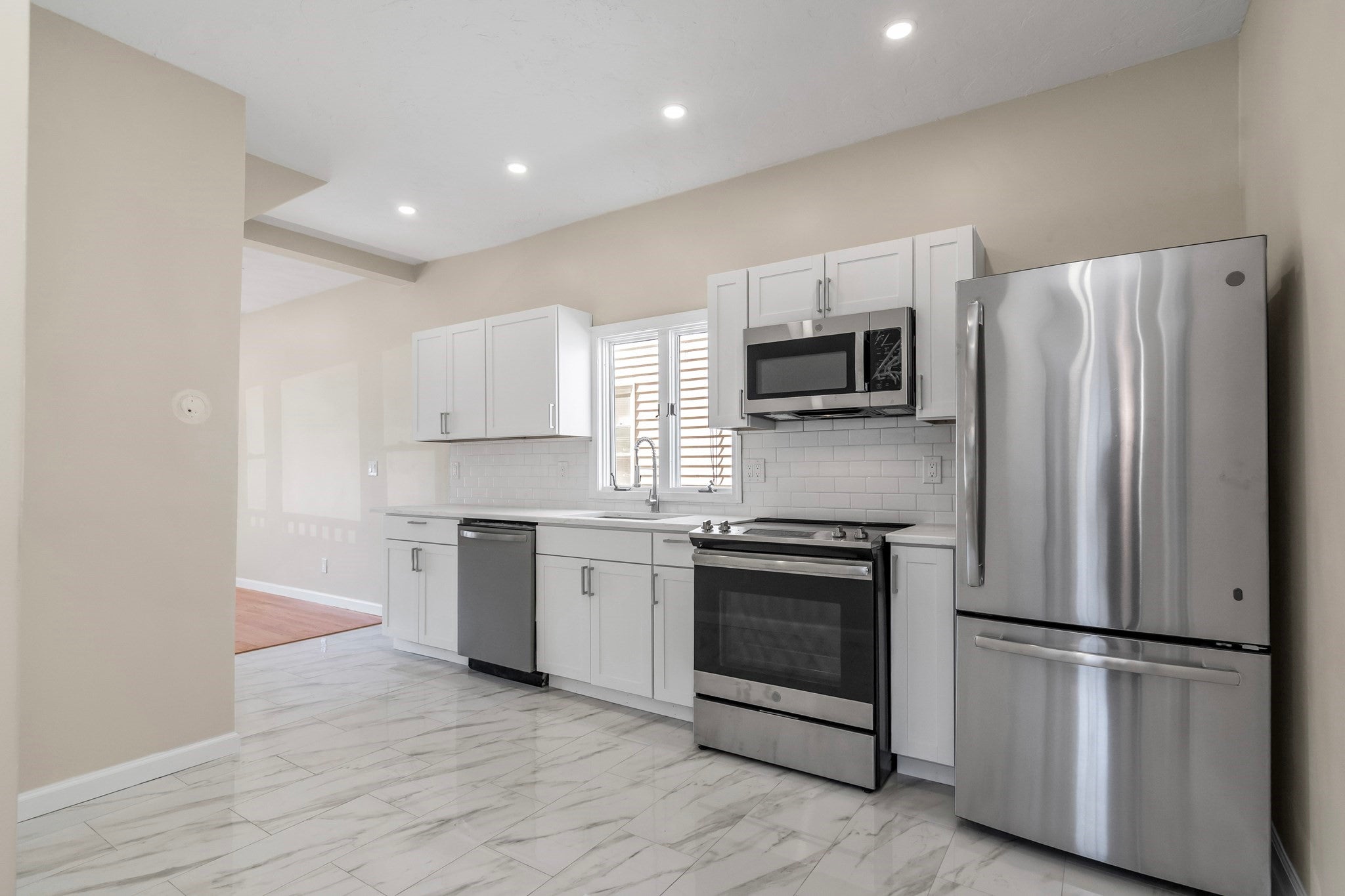 5 Blakelin St