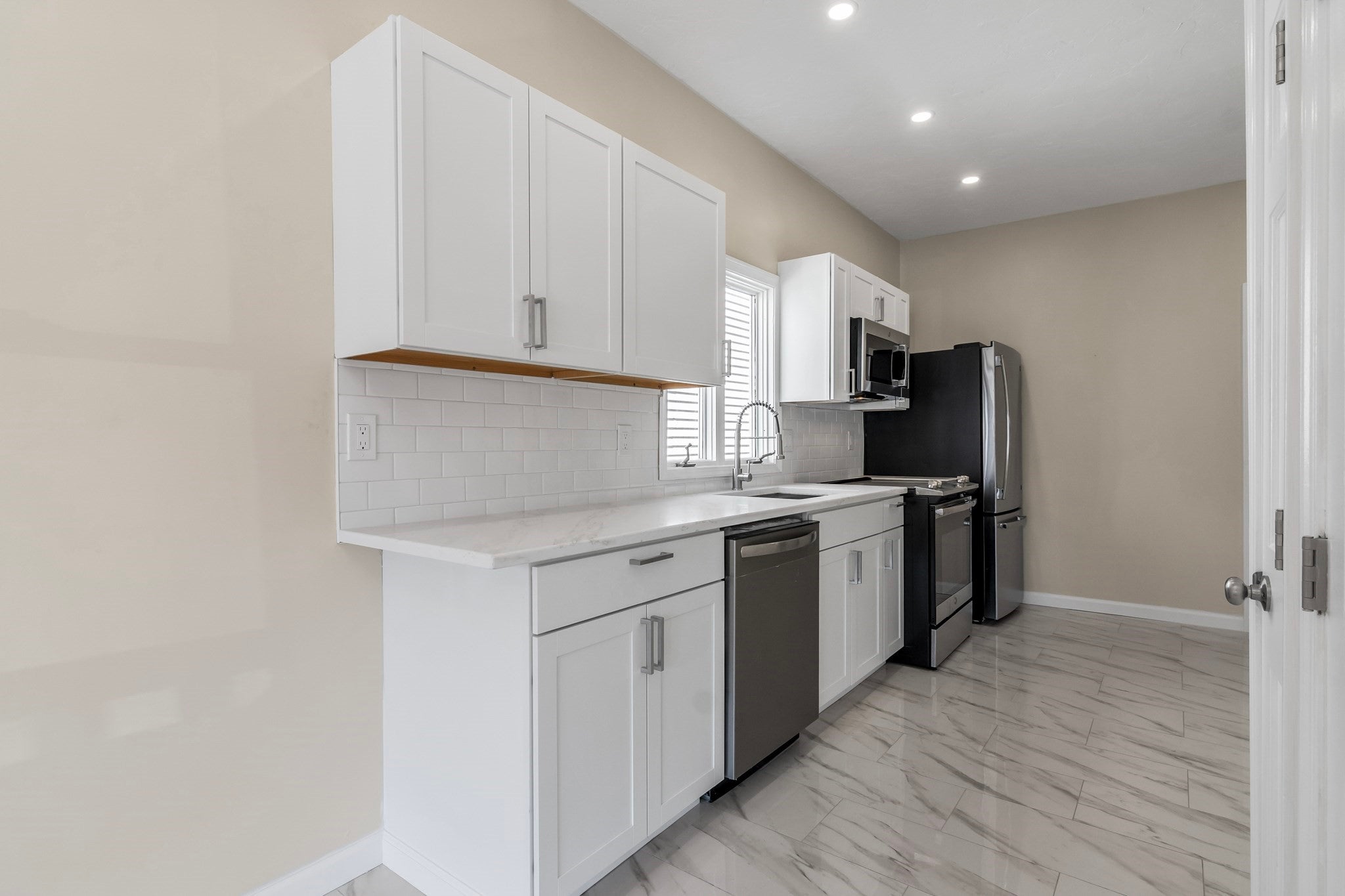 5 Blakelin St