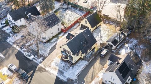 25 Race St Haverhill MA 01830