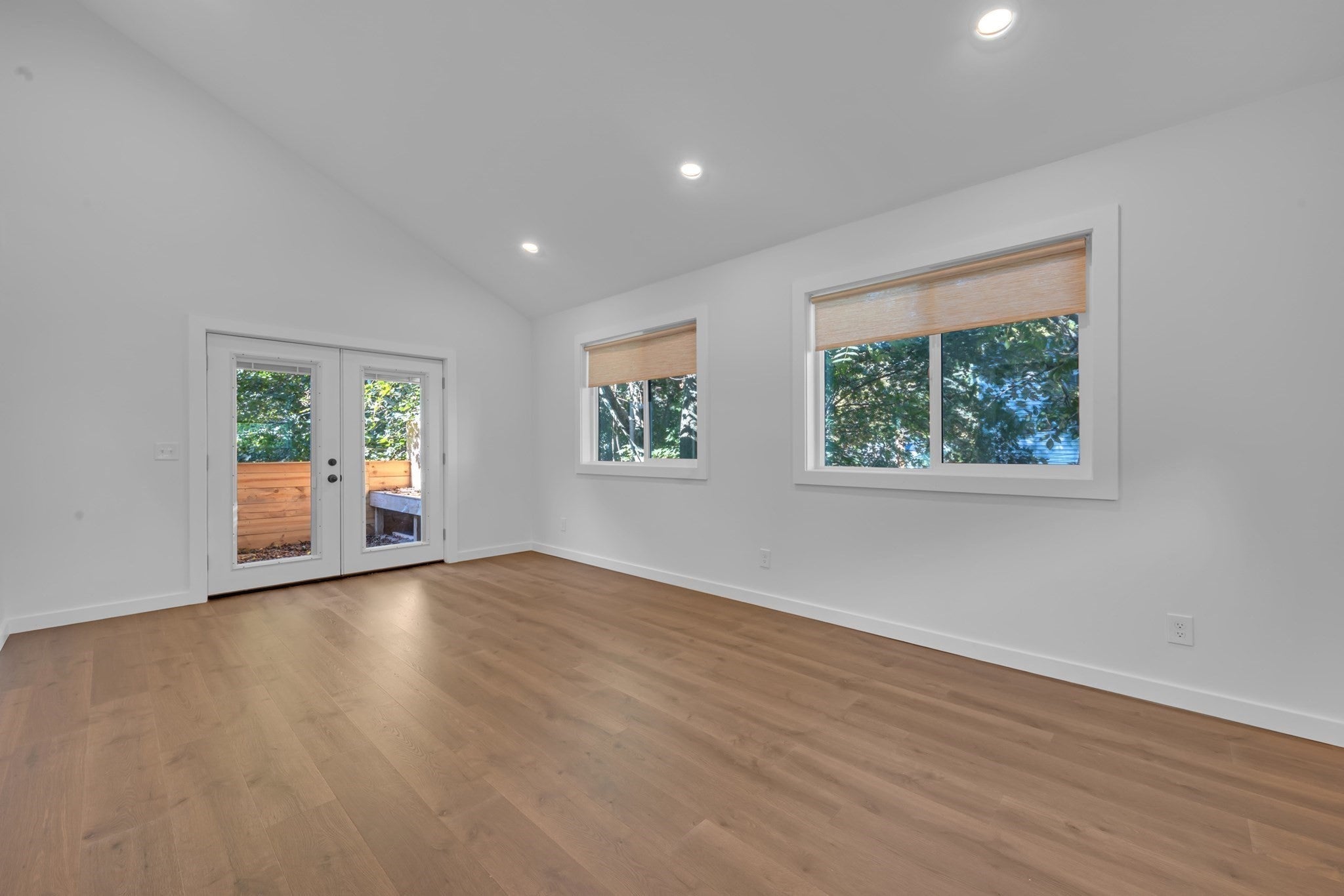 335 Salisbury St, Worcester, MA Photo #15