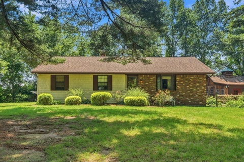 Photo of 41 Prospect Gdns #41, Ludlow, MA 01056 (MLS # 73569554)