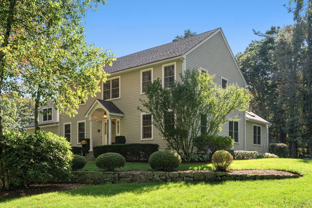 4 Angelo Drive