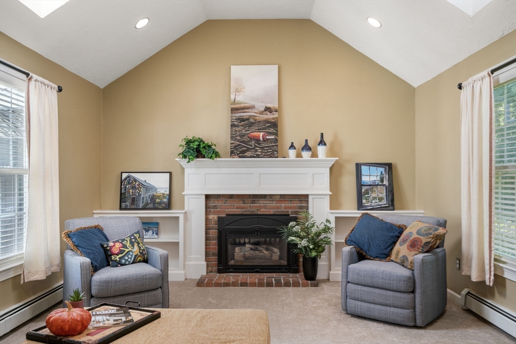 4 Angelo Drive