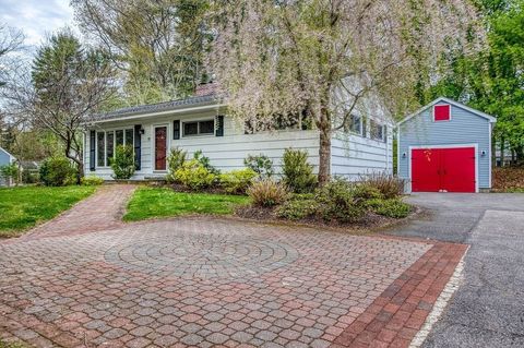 Photo of 15 Cleveland St, Norfolk, MA 02056 (MLS # 73514197)