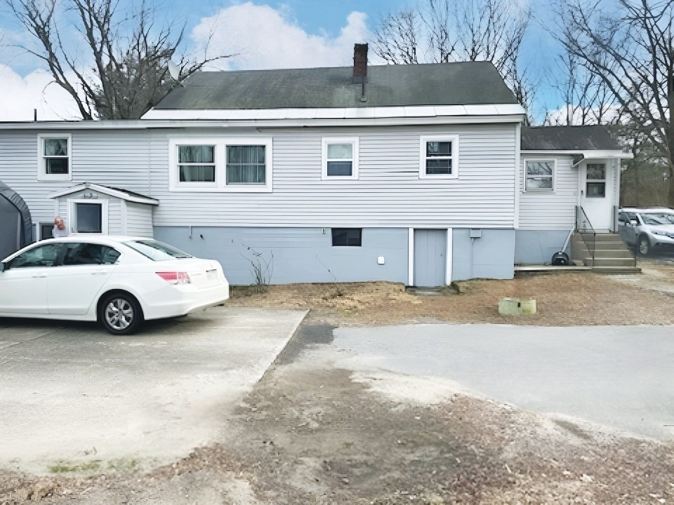 35 Denton St