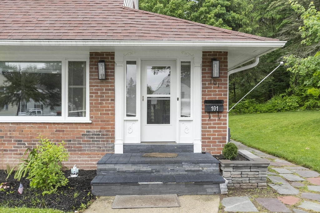 101 Starrett Ave