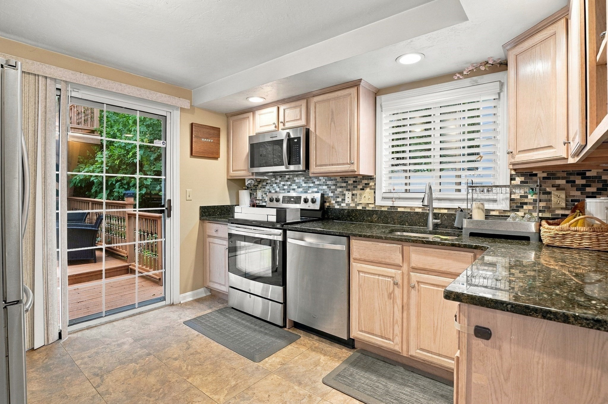 11 Jonathan Circle, Worcester, MA, 11 Jonathan Circle, Worcester, MA Photo #9