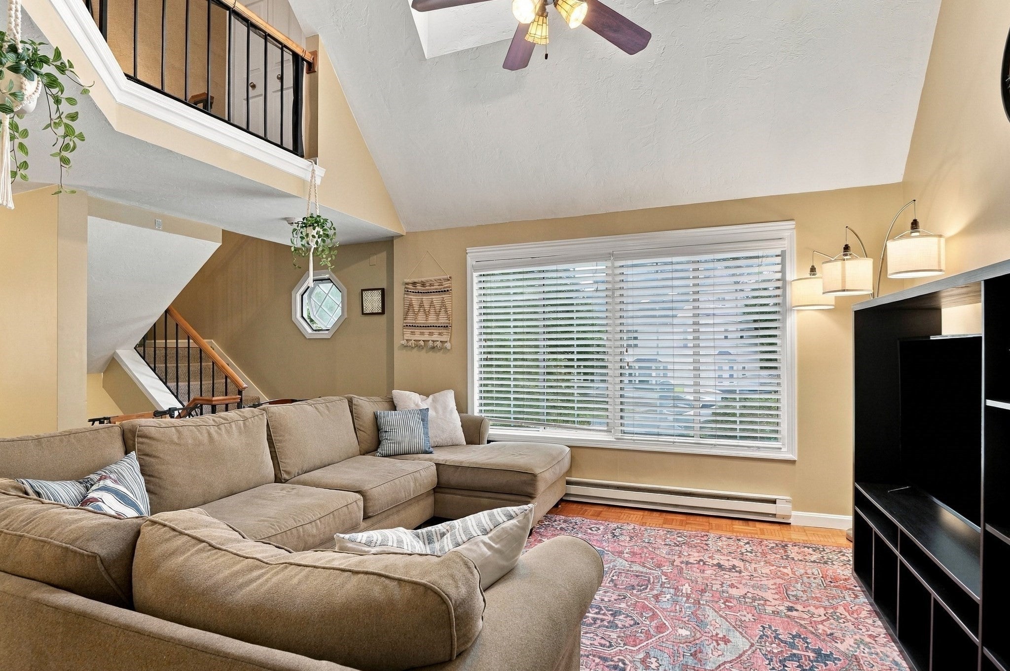 11 Jonathan Circle, Worcester, MA, 11 Jonathan Circle, Worcester, MA Photo #5