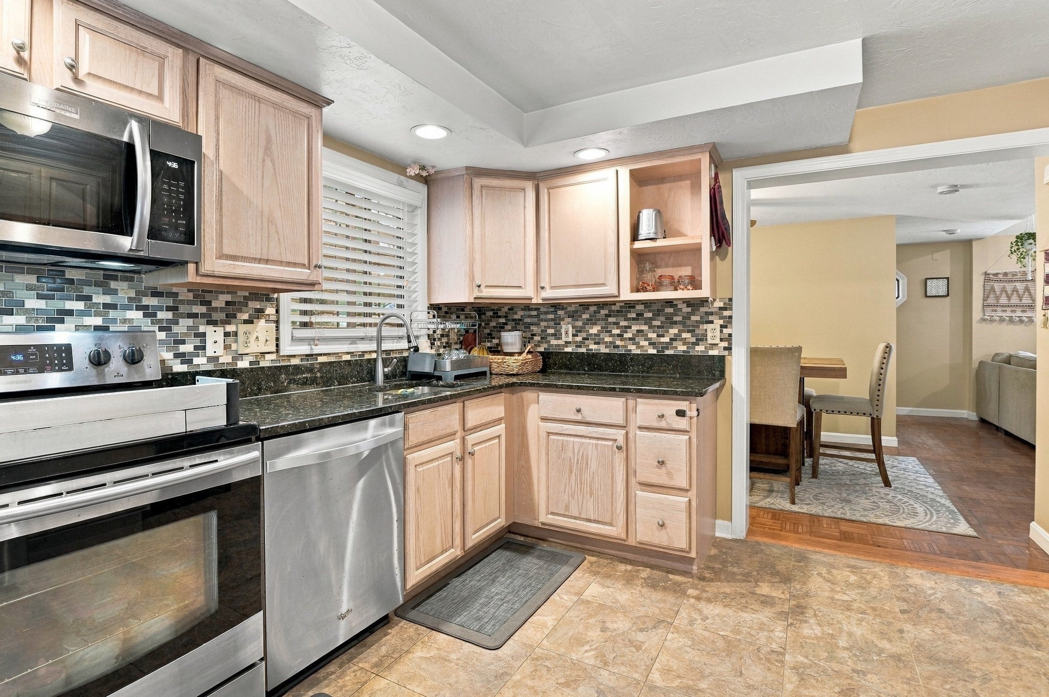 11 Jonathan Circle, Worcester, MA, 11 Jonathan Circle, Worcester, MA Photo #8