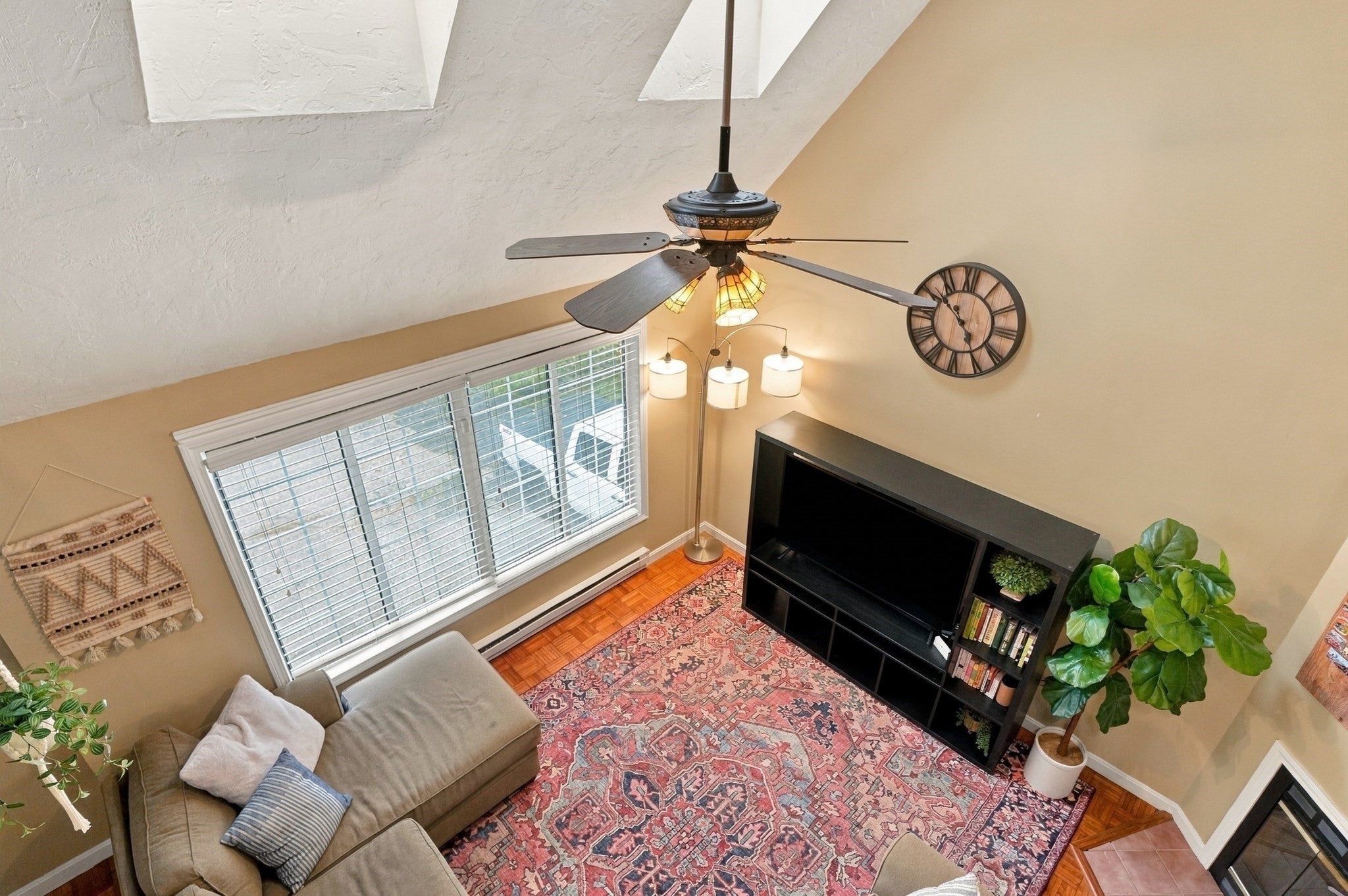 11 Jonathan Circle, Worcester, MA, 11 Jonathan Circle, Worcester, MA Photo #7