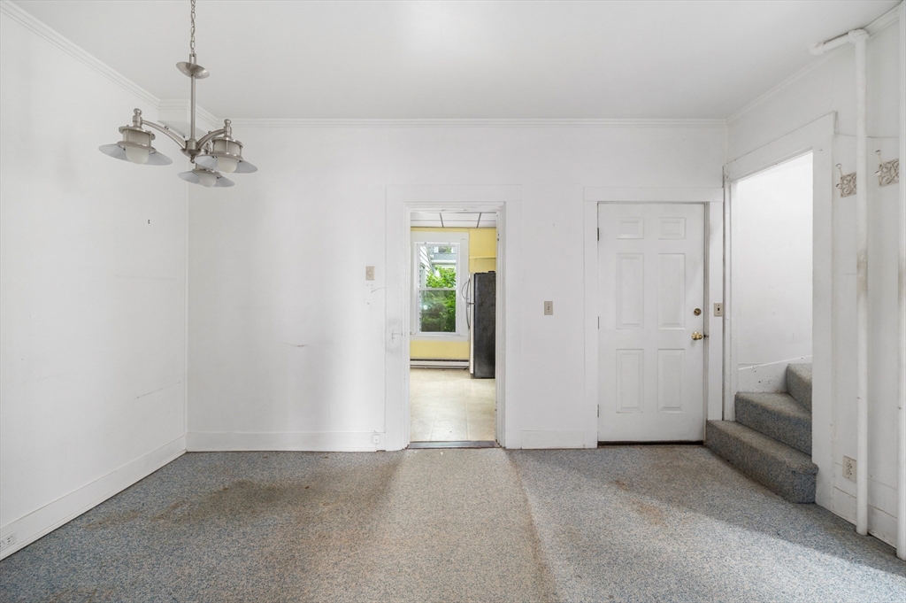 300-302 Main St