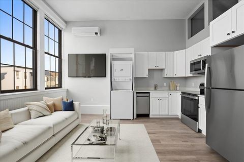 Photo of 22 Waverly St #101, Worcester, MA 01604 (MLS # 73507536)