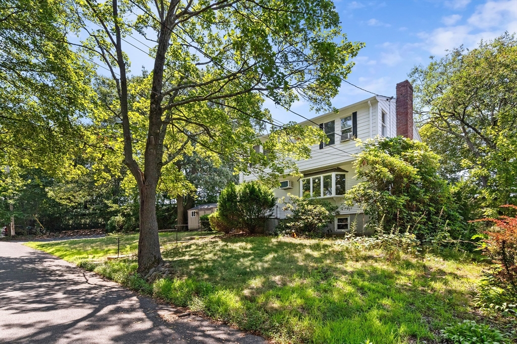 72 Hathaway Cir