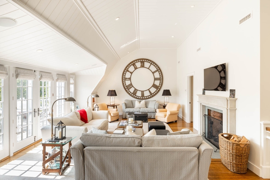 24 Katama Bay View Road