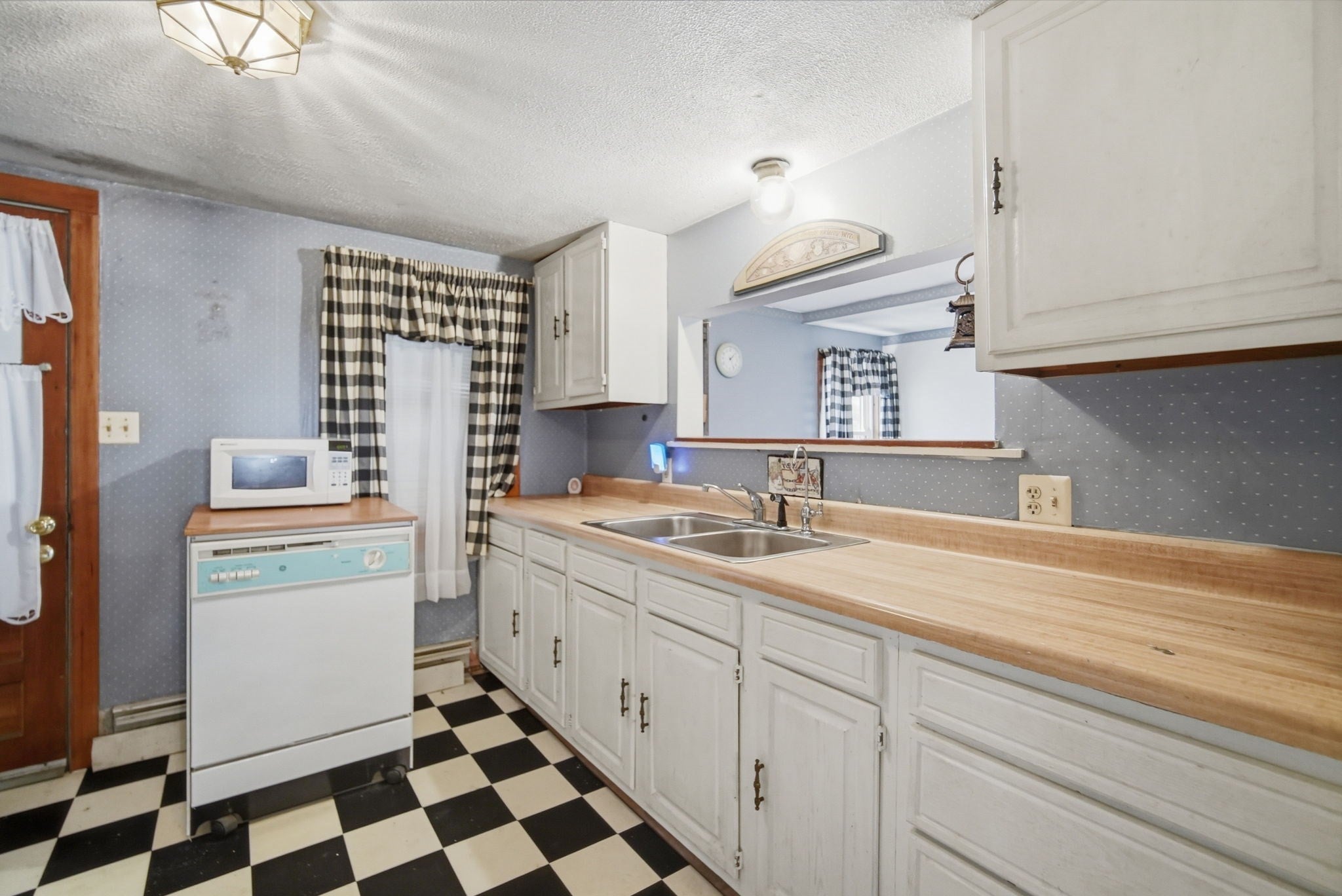 83 Union Rd, Wales, MA Photo #18