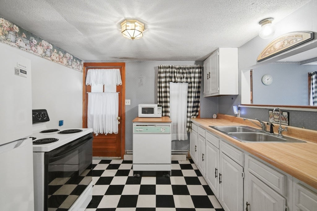 83 Union Rd, Wales, MA Photo #19
